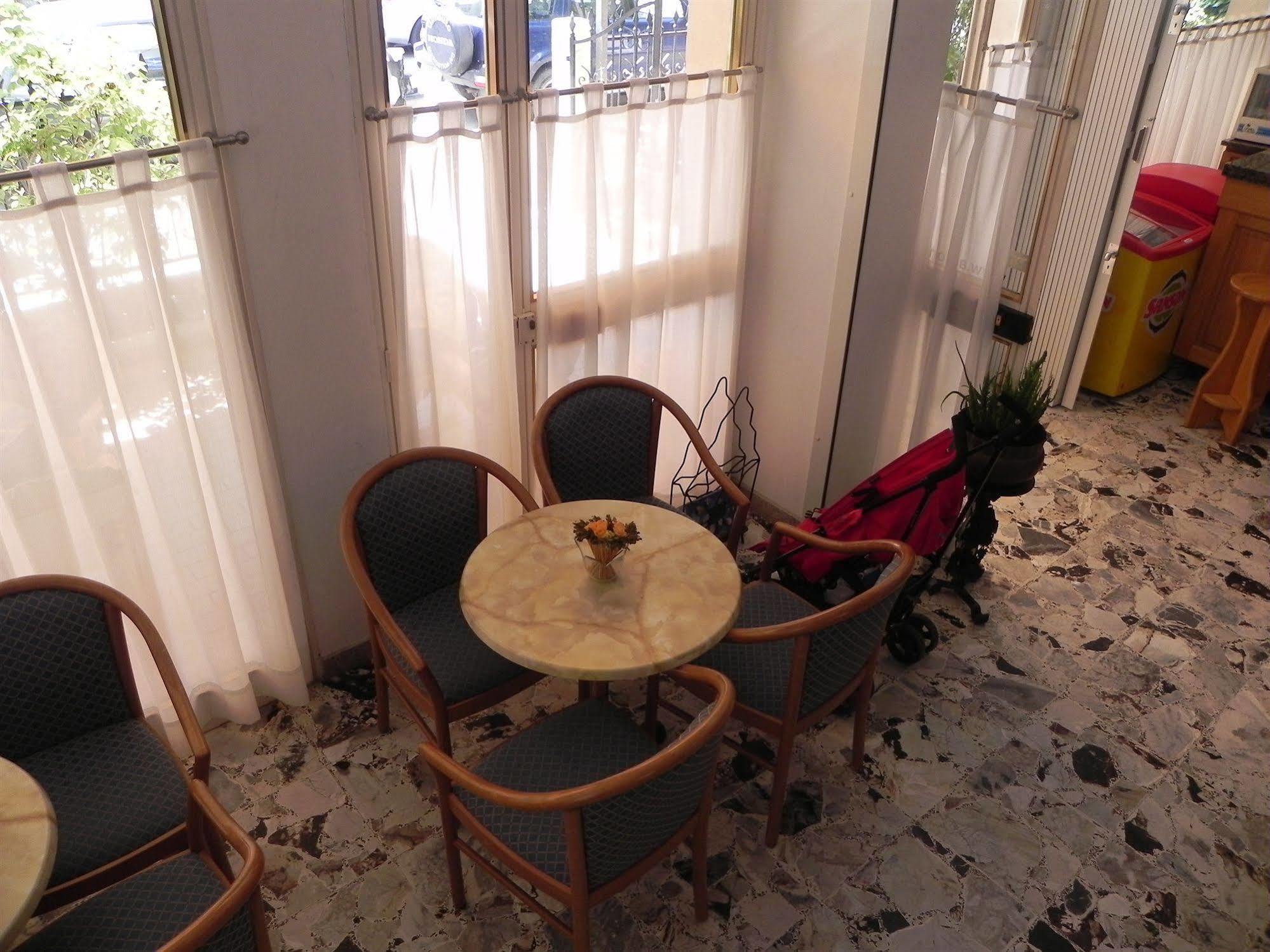 Hotel Antonella 카오를레 외부 사진